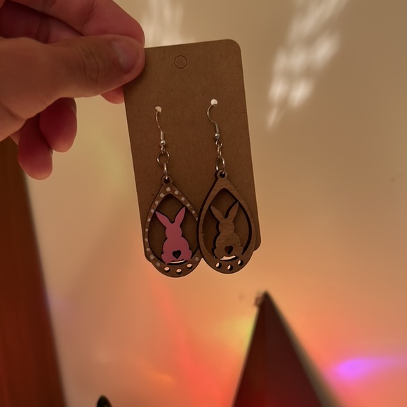NWT Handmade Pink Bunny Easter Holiday Painted Wooden Earrings - Picture 7 of 7